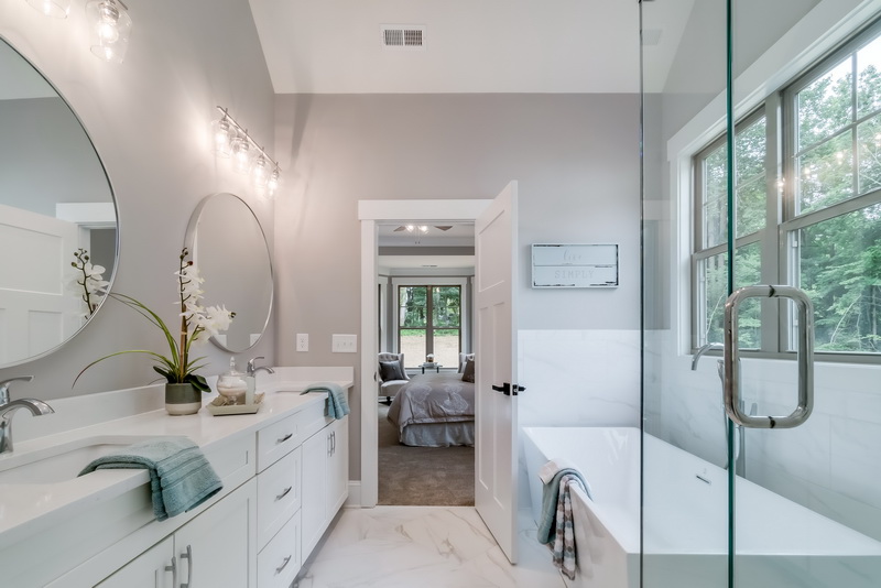 Master Bath Home Staging for a House For Sale Troutman NC near Mooresville NC